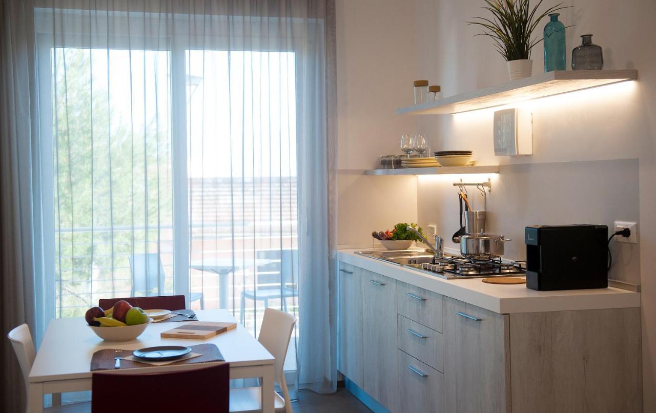 Via Del Faro Apartments Torre Canne Ngoại thất bức ảnh