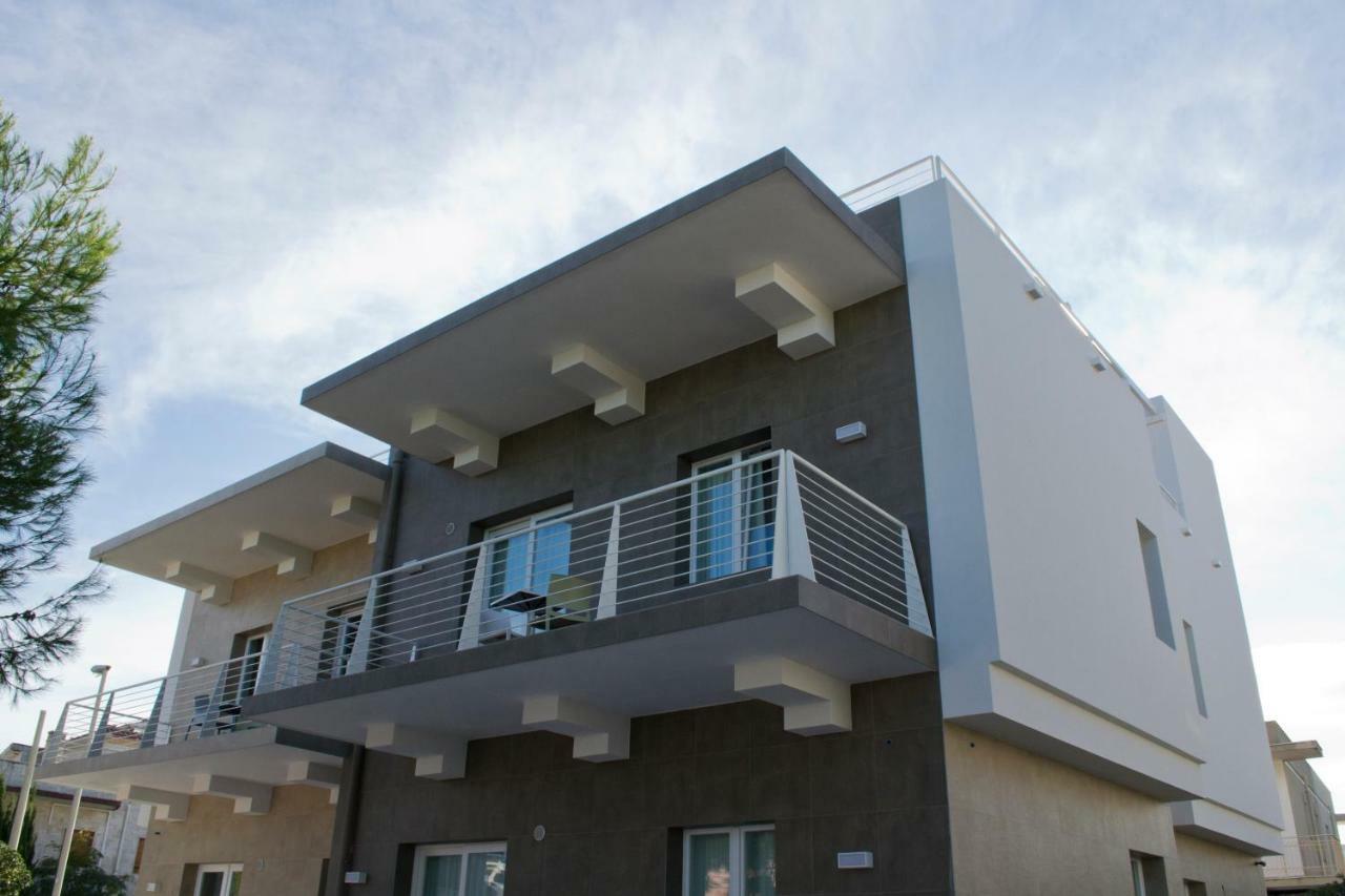 Via Del Faro Apartments Torre Canne Ngoại thất bức ảnh